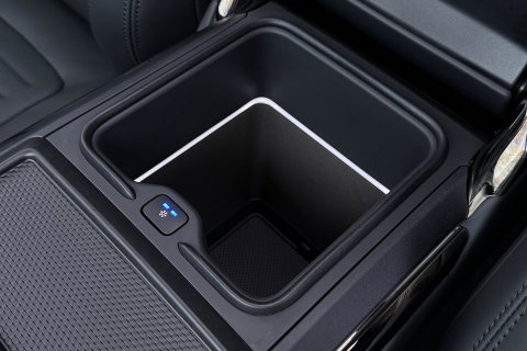 Land Rover Range Rover Sport 3.0 P550e Autobiography PHEV | British Racing Green | Performance Voorstoelen | Trekhaak | Luchtvering | Panoramadak | Meridian 3D | 23 Inch