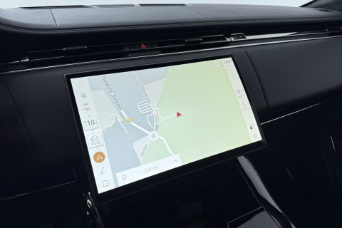Land Rover Range Rover Sport 3.0 P550e Autobiography PHEV | British Racing Green | Performance Voorstoelen | Trekhaak | Luchtvering | Panoramadak | Meridian 3D | 23 Inch