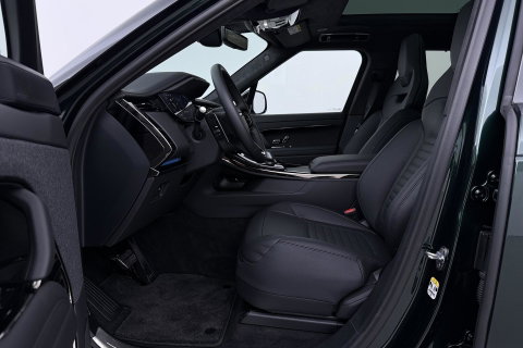 Land Rover Range Rover Sport 3.0 P550e Autobiography PHEV | British Racing Green | Performance Voorstoelen | Trekhaak | Luchtvering | Panoramadak | Meridian 3D | 23 Inch