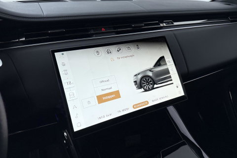 Land Rover Range Rover Sport 3.0 P550e Autobiography PHEV | British Racing Green | Performance Voorstoelen | Trekhaak | Luchtvering | Panoramadak | Meridian 3D | 23 Inch