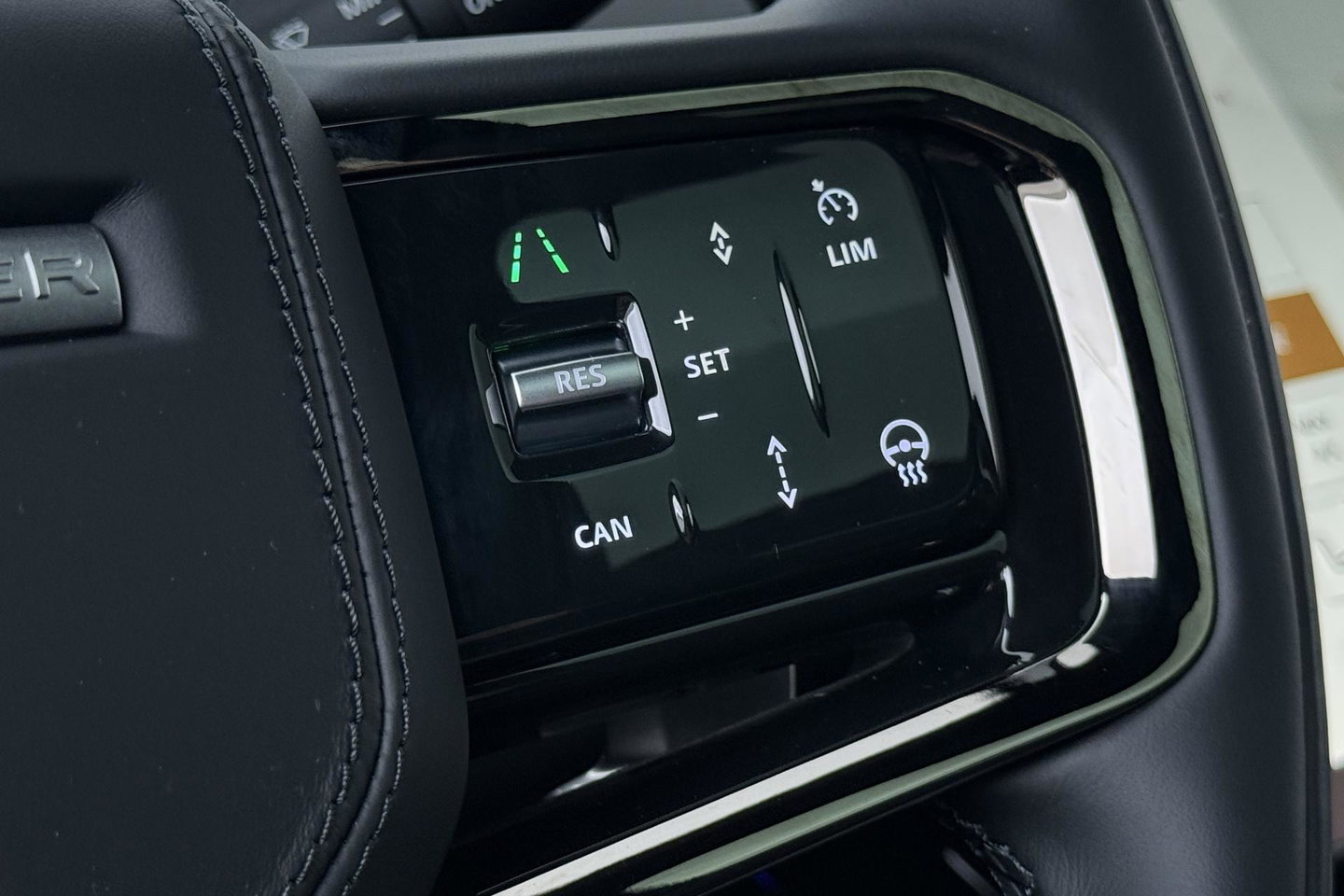 Land Rover Range Rover Sport 3.0 P550e Autobiography PHEV | British Racing Green | Performance Voorstoelen | Trekhaak | Luchtvering | Panoramadak | Meridian 3D | 23 Inch