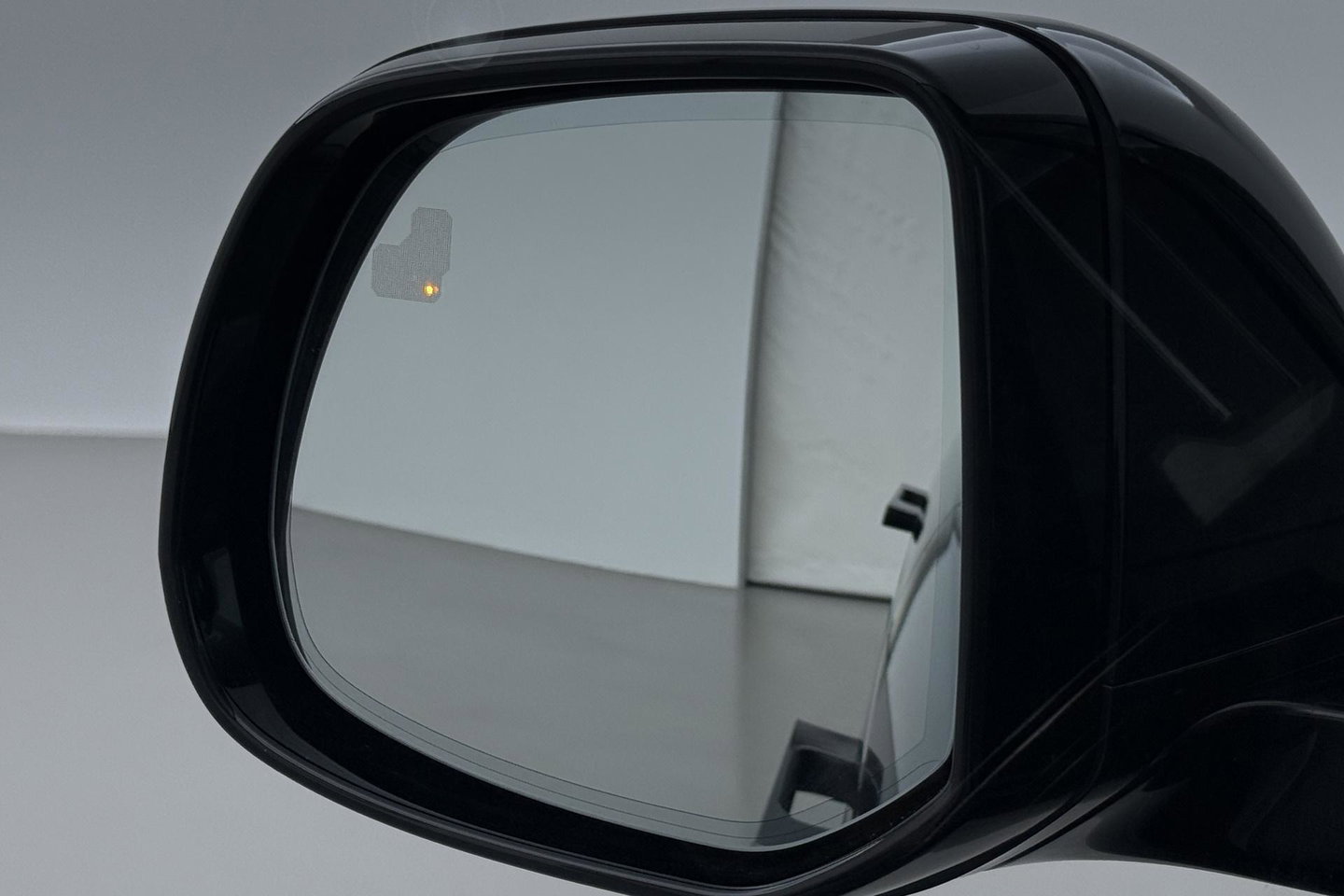 Land Rover Range Rover Sport 3.0 P550e Autobiography PHEV | British Racing Green | Performance Voorstoelen | Trekhaak | Luchtvering | Panoramadak | Meridian 3D | 23 Inch