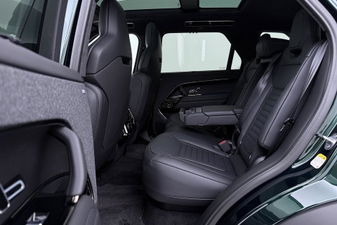 Land Rover Range Rover Sport 3.0 P550e Autobiography PHEV | British Racing Green | Performance Voorstoelen | Trekhaak | Luchtvering | Panoramadak | Meridian 3D | 23 Inch
