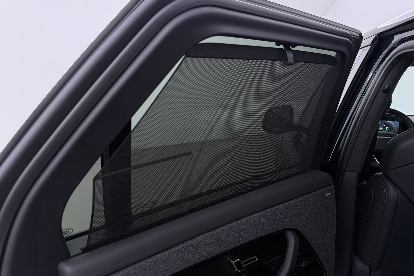 Land Rover Range Rover Sport 3.0 P550e Autobiography PHEV | British Racing Green | Performance Voorstoelen | Trekhaak | Luchtvering | Panoramadak | Meridian 3D | 23 Inch