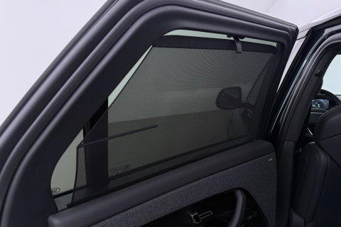 Land Rover Range Rover Sport 3.0 P550e Autobiography PHEV | British Racing Green | Performance Voorstoelen | Trekhaak | Luchtvering | Panoramadak | Meridian 3D | 23 Inch