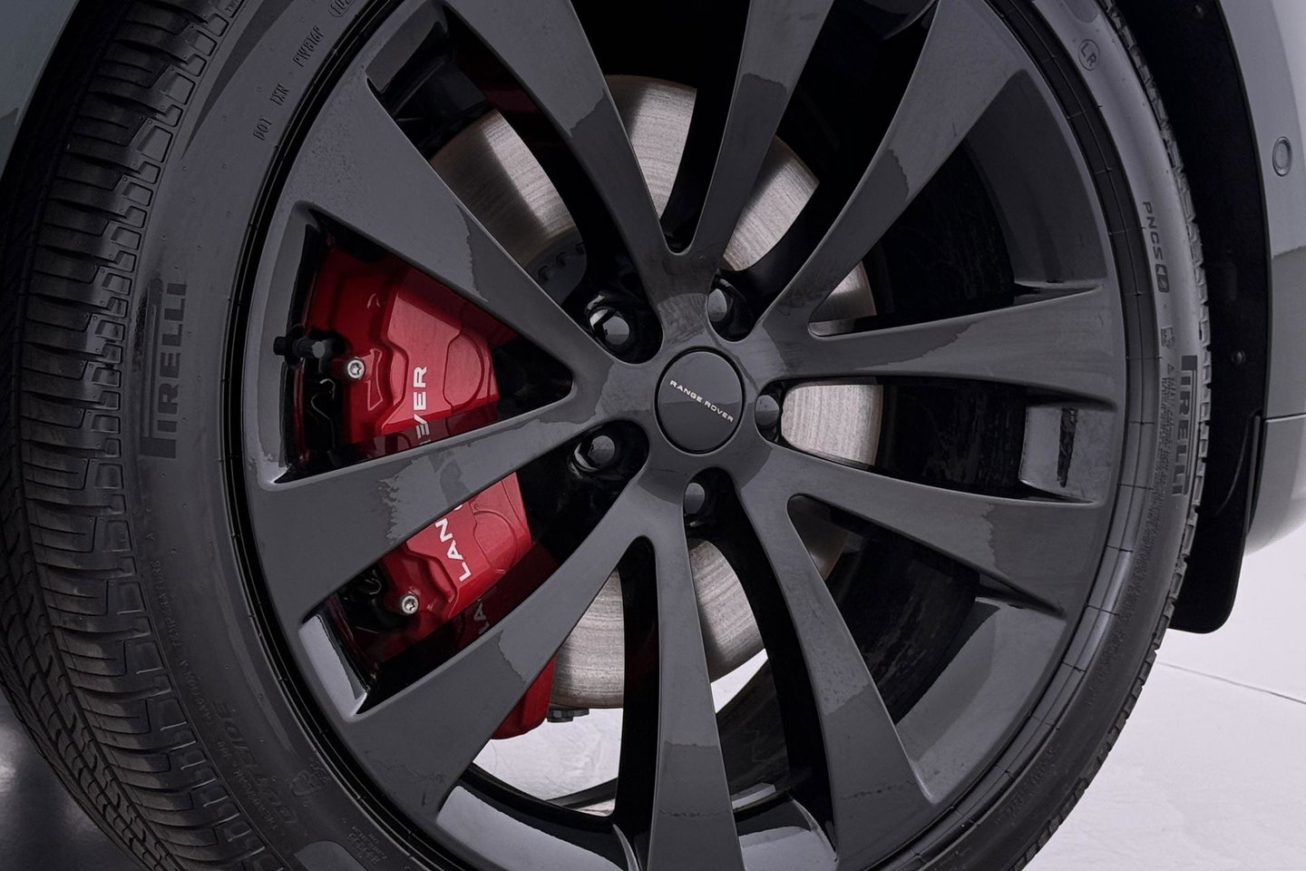 Land Rover Range Rover Sport 3.0 P550e Autobiography PHEV | British Racing Green | Performance Voorstoelen | Trekhaak | Luchtvering | Panoramadak | Meridian 3D | 23 Inch