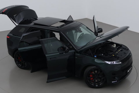 Land Rover Range Rover Sport 3.0 P550e Autobiography PHEV | British Racing Green | Performance Voorstoelen | Trekhaak | Luchtvering | Panoramadak | Meridian 3D | 23 Inch