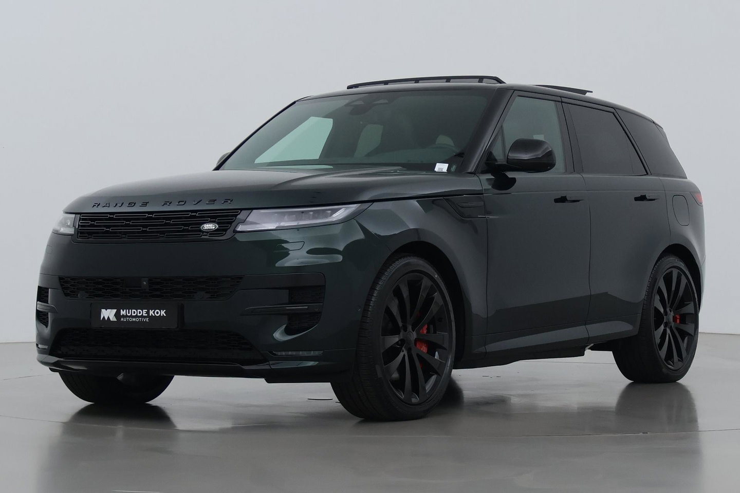 Land Rover Range Rover Sport 3.0 P550e Autobiography PHEV | British Racing Green | Performance Voorstoelen | Trekhaak | Luchtvering | Panoramadak | Meridian 3D | 23 Inch
