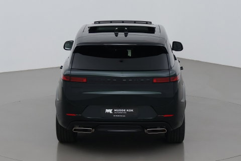 Land Rover Range Rover Sport 3.0 P550e Autobiography PHEV | British Racing Green | Performance Voorstoelen | Trekhaak | Luchtvering | Panoramadak | Meridian 3D | 23 Inch