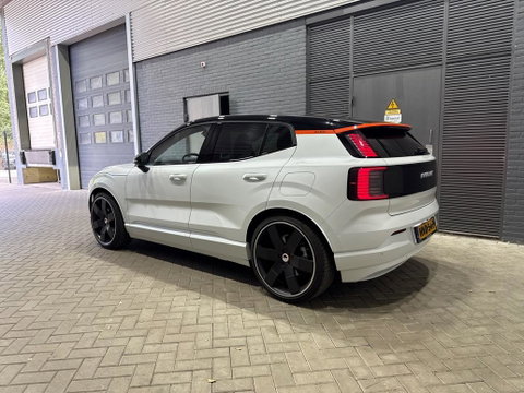 Volvo EX30 Single Motor Extended Range Plus 69 kWh | EVERLAST Edition | ACC | 21 Inch | Harman/Kardon | Warmtepomp | Stoel+Stuurverwarming