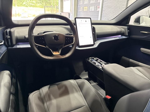 Volvo EX30 Single Motor Extended Range Plus 69 kWh | EVERLAST Edition | ACC | 21 Inch | Harman/Kardon | Warmtepomp | Stoel+Stuurverwarming