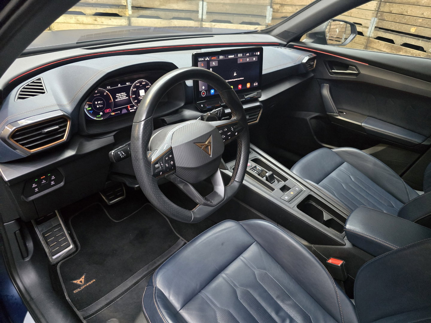 CUPRA Formentor 1.4 e-Hybrid VZ Performance Pano Kuipstoelen LED Camera Leder 19"LM