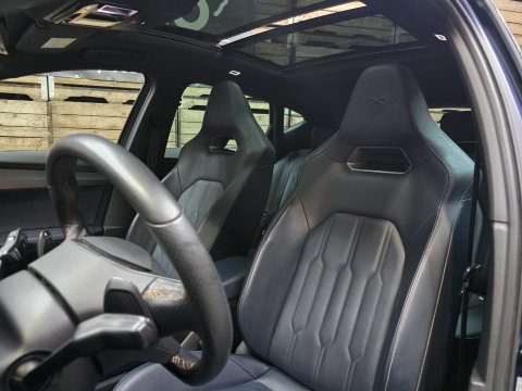 CUPRA Formentor 1.4 e-Hybrid VZ Performance Pano Kuipstoelen LED Camera Leder 19"LM