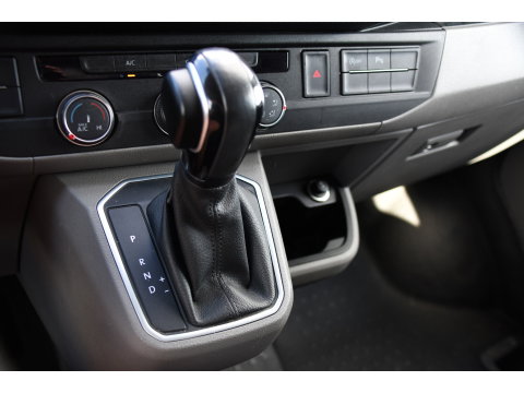 Volkswagen Transporter 2.0 TDI L1H1 30 Bulli Virtual, Adaptieve Cruise, Camera, Carplay, LED, Automaat, Sensoren, multimedia, Uniek!