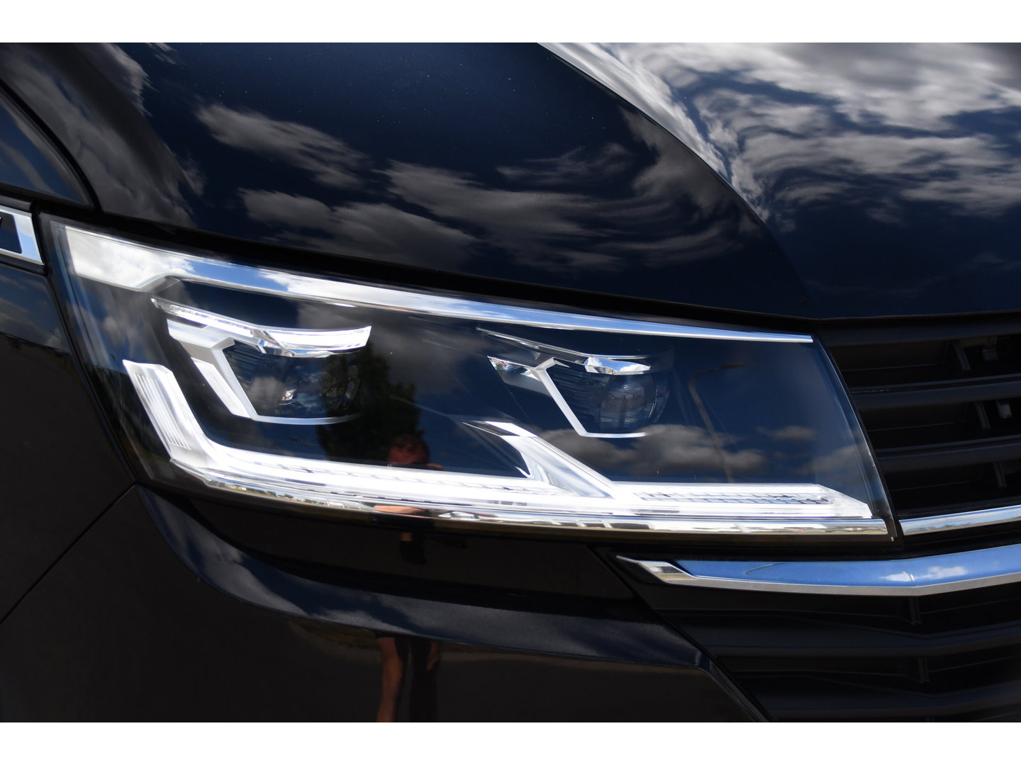 Volkswagen Transporter 2.0 TDI L1H1 30 Bulli Virtual, Adaptieve Cruise, Camera, Carplay, LED, Automaat, Sensoren, multimedia, Uniek!