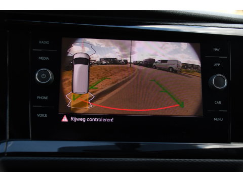 Volkswagen Transporter 2.0 TDI L1H1 30 Bulli Virtual, Adaptieve Cruise, Camera, Carplay, LED, Automaat, Sensoren, multimedia, Uniek!