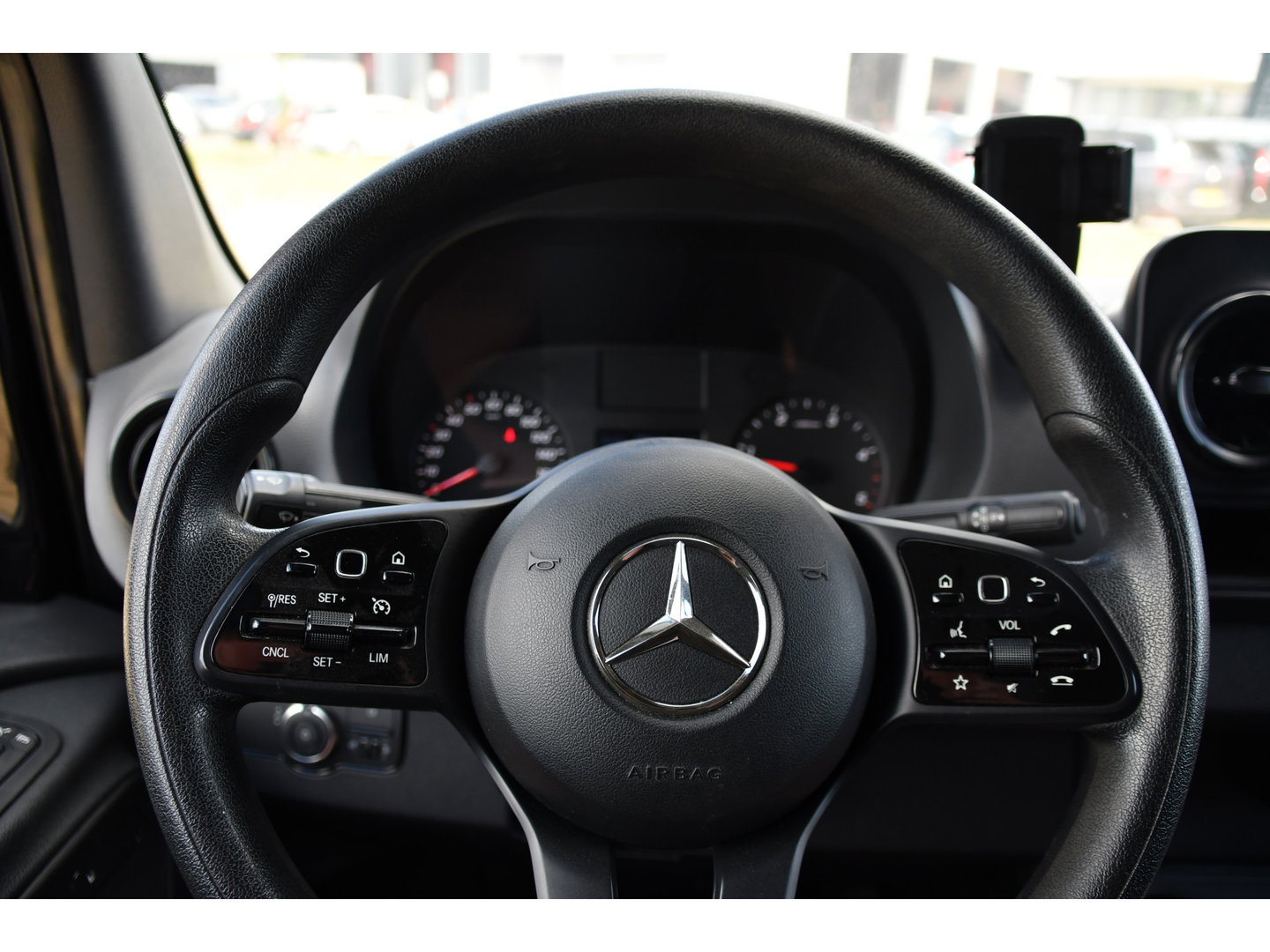 Mercedes-Benz Sprinter 314 2.2 CDI L2H1 Black Edition Camera, Cruise, Carplay, Multimedia, Airco, Trekhaak, 143pk, Automaat, Uniek!
