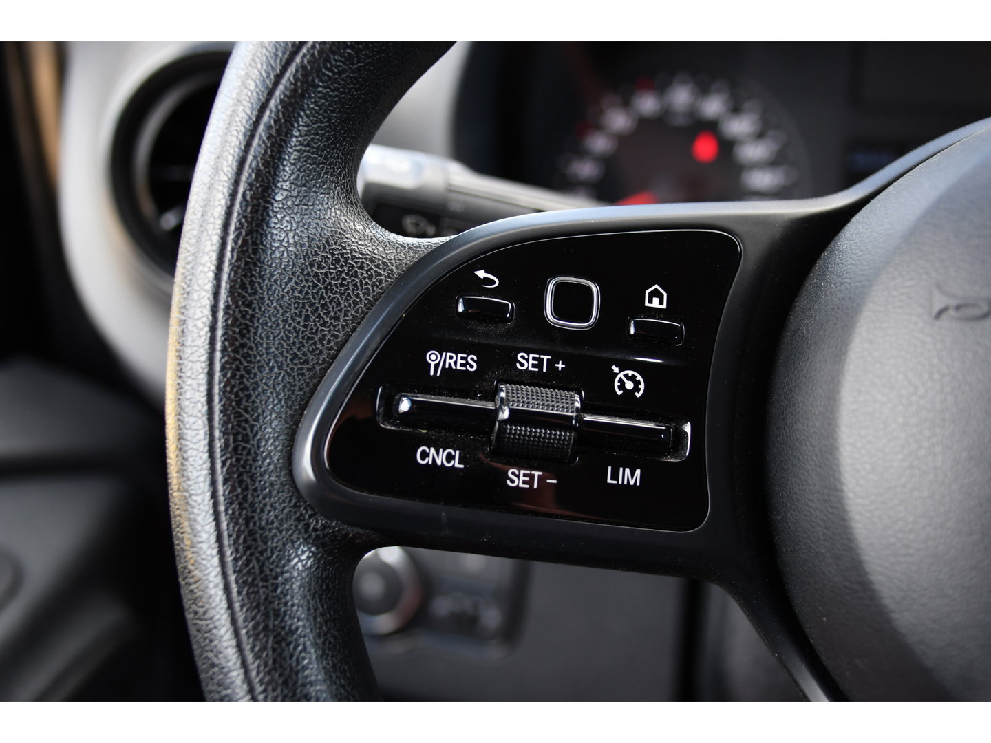 Mercedes-Benz Sprinter 314 2.2 CDI L2H1 Black Edition Camera, Cruise, Carplay, Multimedia, Airco, Trekhaak, 143pk, Automaat, Uniek!