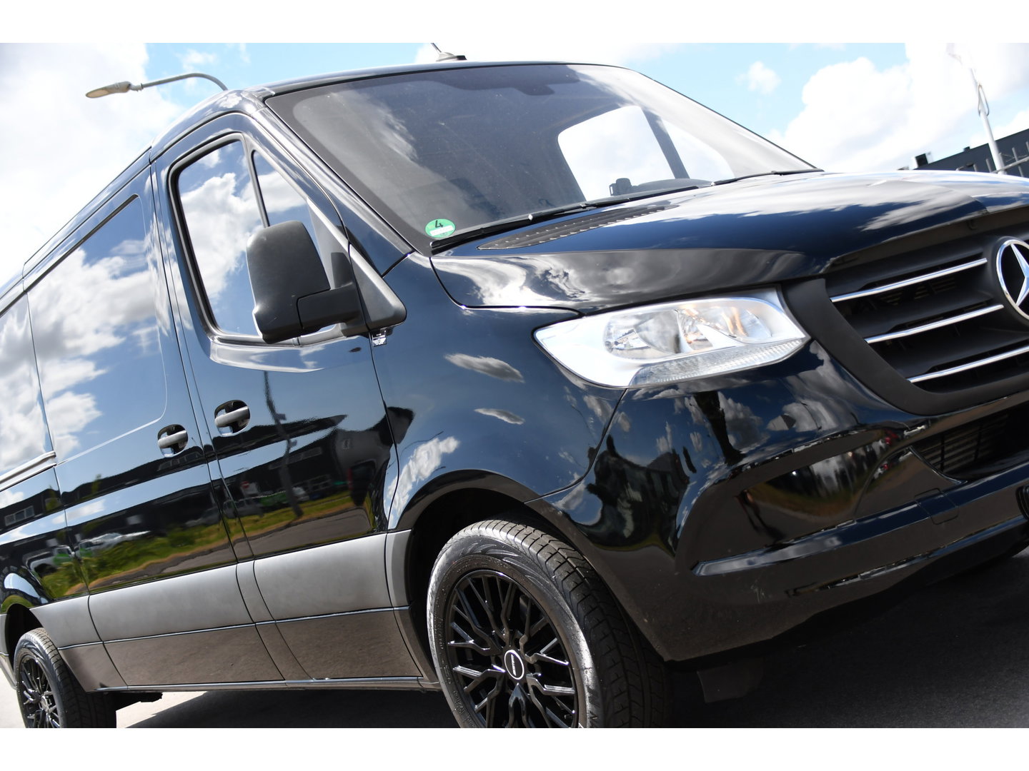 Mercedes-Benz Sprinter 314 2.2 CDI L2H1 Black Edition Camera, Cruise, Carplay, Multimedia, Airco, Trekhaak, 143pk, Automaat, Uniek!