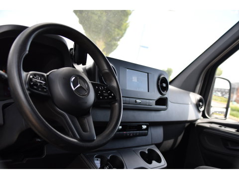 Mercedes-Benz Sprinter 314 2.2 CDI L2H1 Black Edition Camera, Cruise, Carplay, Multimedia, Airco, Trekhaak, 143pk, Automaat, Uniek!