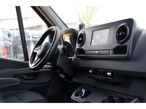 Mercedes-Benz Sprinter 314 2.2 CDI L2H1 Black Edition Camera, Cruise, Carplay, Multimedia, Airco, Trekhaak, 143pk, Automaat, Uniek!