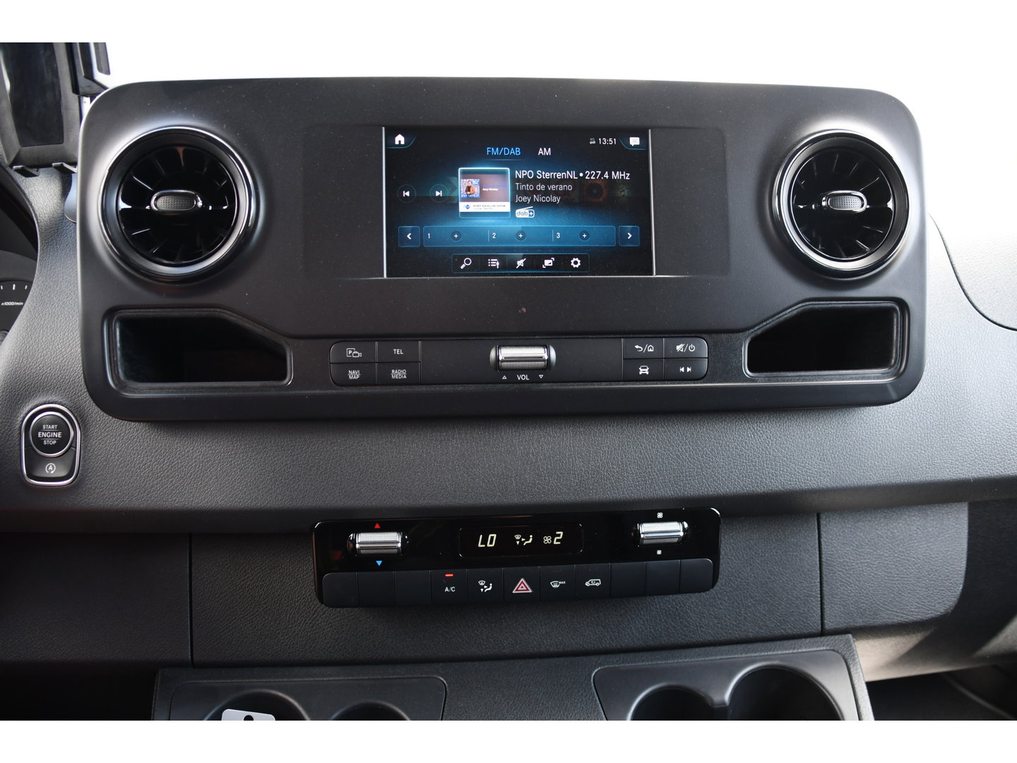 Mercedes-Benz Sprinter 314 2.2 CDI L2H1 Black Edition Camera, Cruise, Carplay, Multimedia, Airco, Trekhaak, 143pk, Automaat, Uniek!
