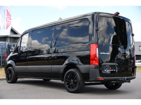 Mercedes-Benz Sprinter 314 2.2 CDI L2H1 Black Edition Camera, Cruise, Carplay, Multimedia, Airco, Trekhaak, 143pk, Automaat, Uniek!