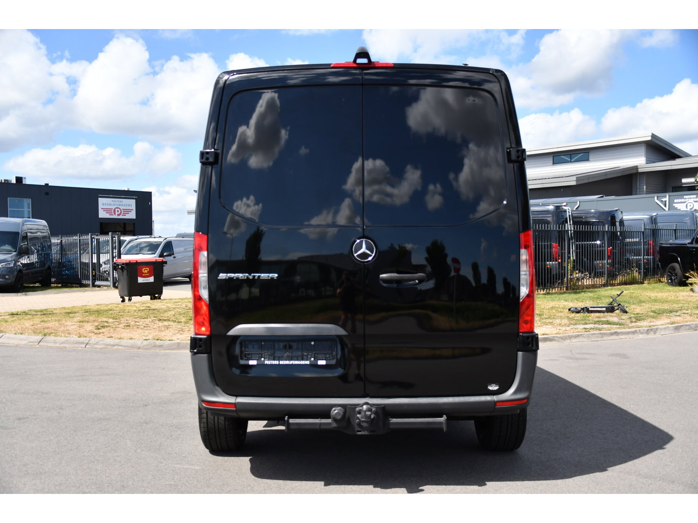 Mercedes-Benz Sprinter 314 2.2 CDI L2H1 Black Edition Camera, Cruise, Carplay, Multimedia, Airco, Trekhaak, 143pk, Automaat, Uniek!
