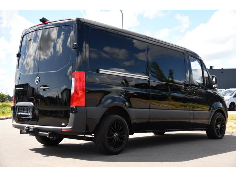 Mercedes-Benz Sprinter 314 2.2 CDI L2H1 Black Edition Camera, Cruise, Carplay, Multimedia, Airco, Trekhaak, 143pk, Automaat, Uniek!