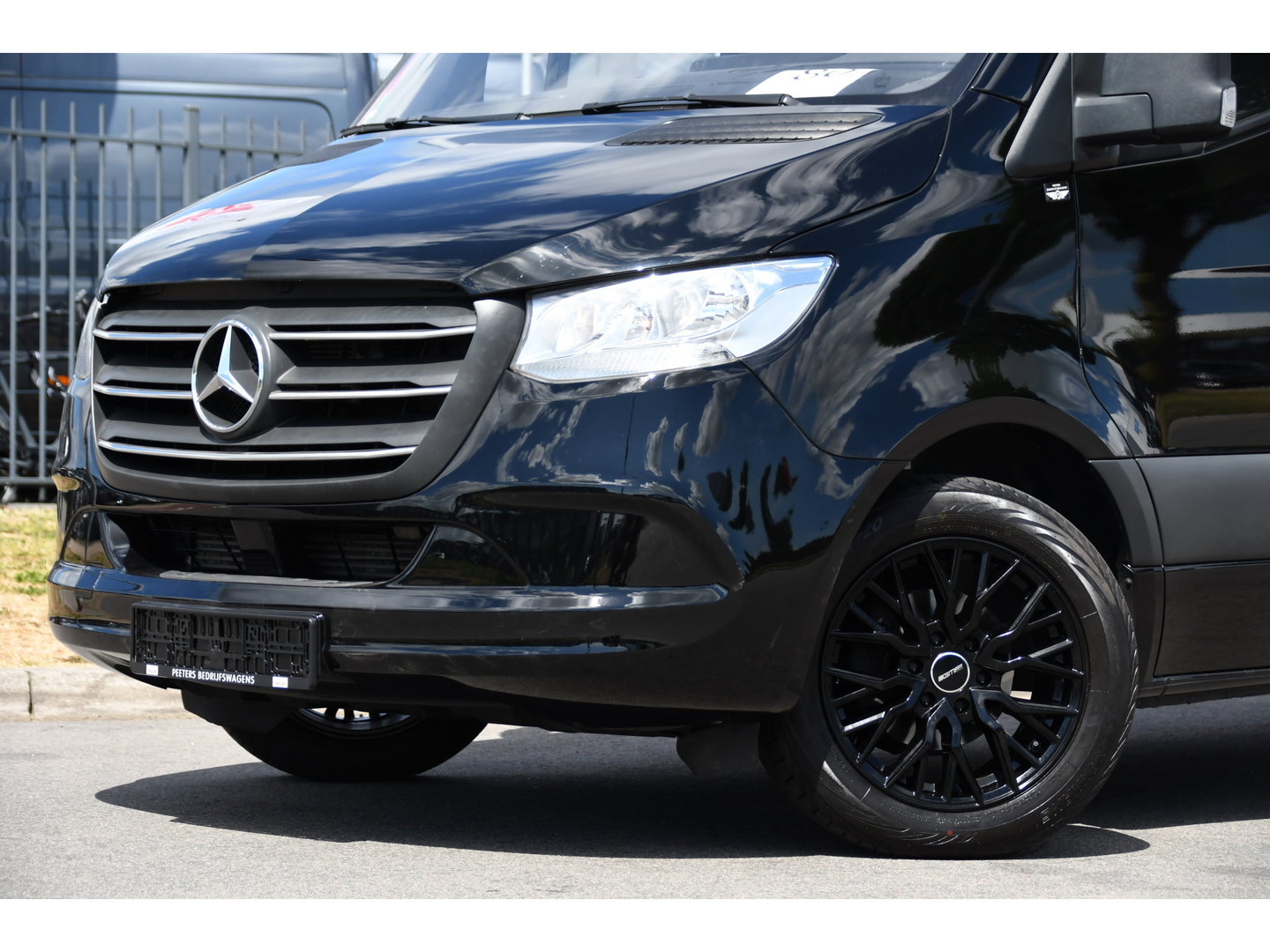 Mercedes-Benz Sprinter 314 2.2 CDI L2H1 Black Edition Camera, Cruise, Carplay, Multimedia, Airco, Trekhaak, 143pk, Automaat, Uniek!