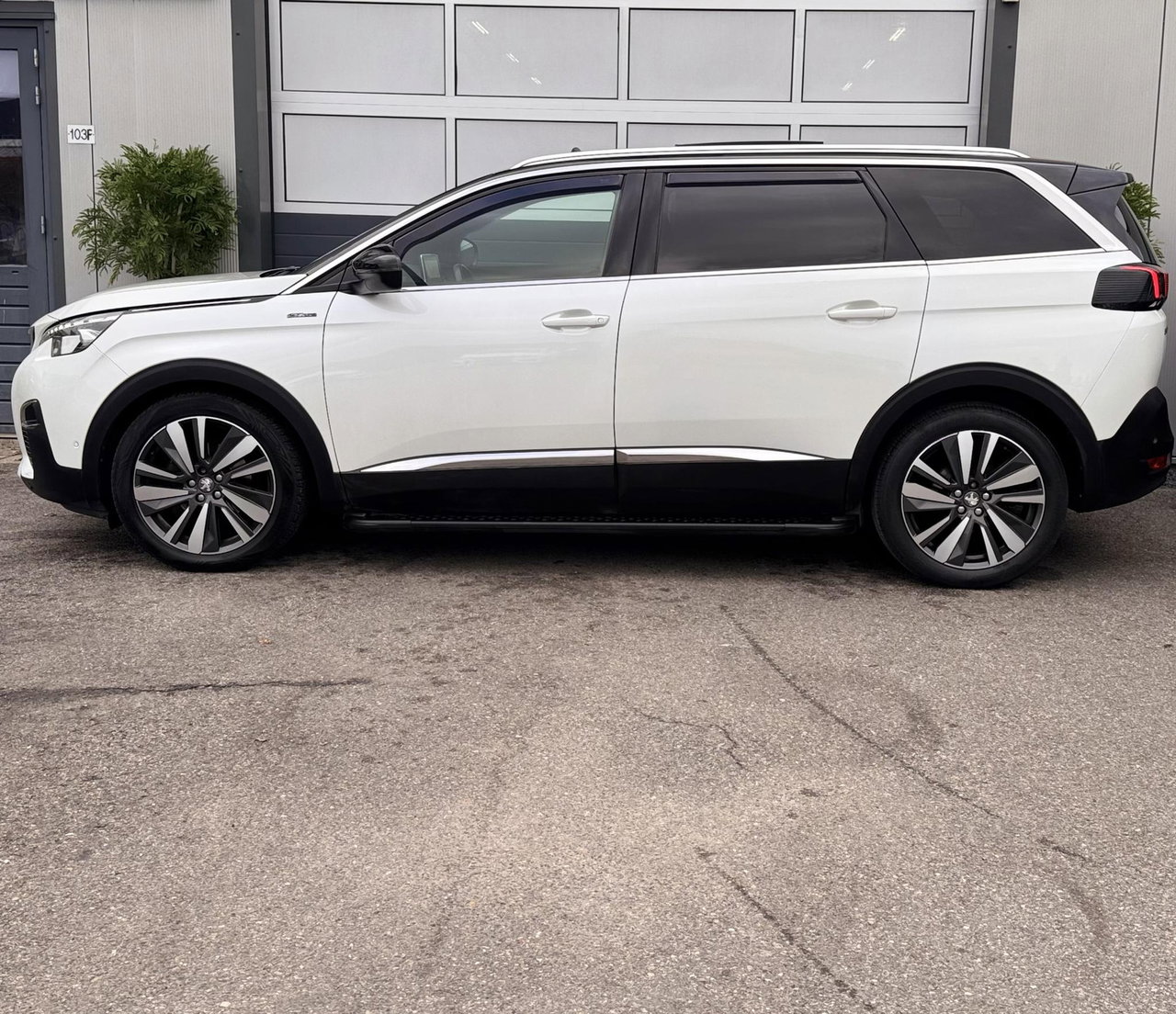Peugeot 5008