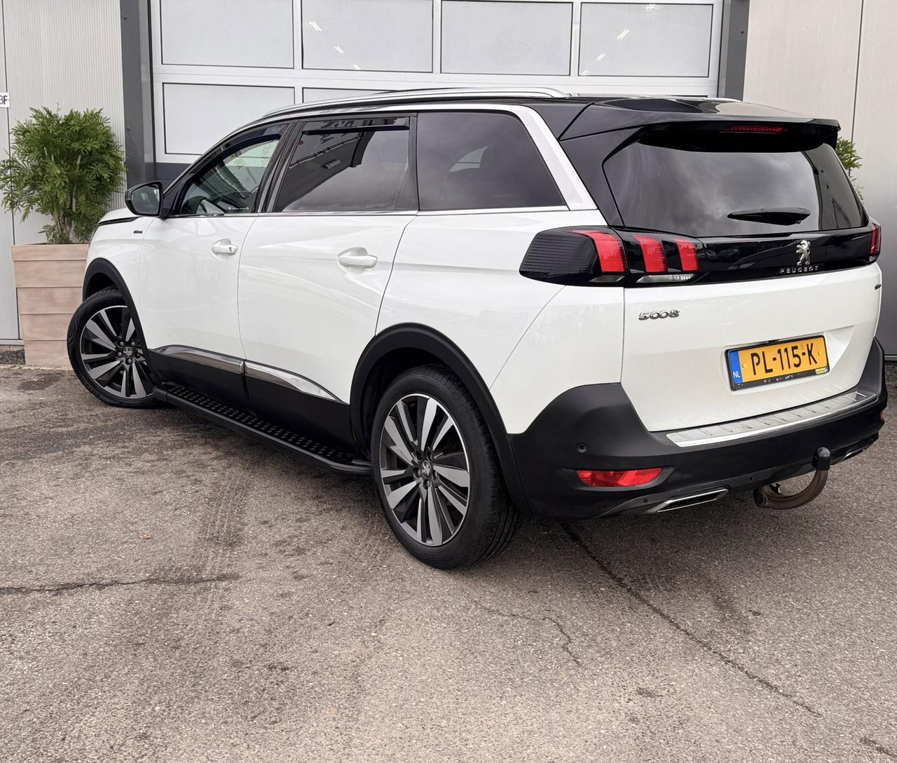Peugeot 5008