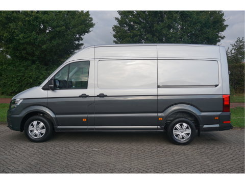 Volkswagen Crafter 35 177PK L3H3 AUT BPM VRIJ!! Navi, Cam, ACC, LED, 2x Schuifdeur, Dual Tone Lak!! NR. 873