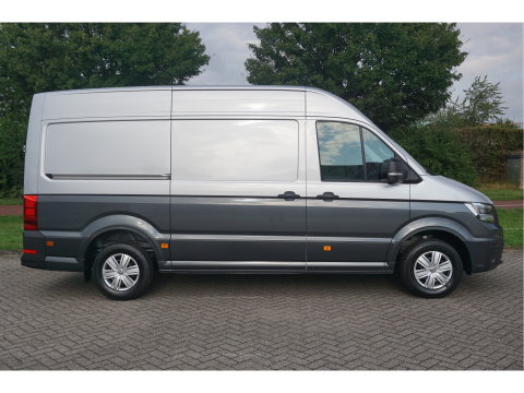 Volkswagen Crafter 35 177PK L3H3 AUT BPM VRIJ!! Navi, Cam, ACC, LED, 2x Schuifdeur, Dual Tone Lak!! NR. 873