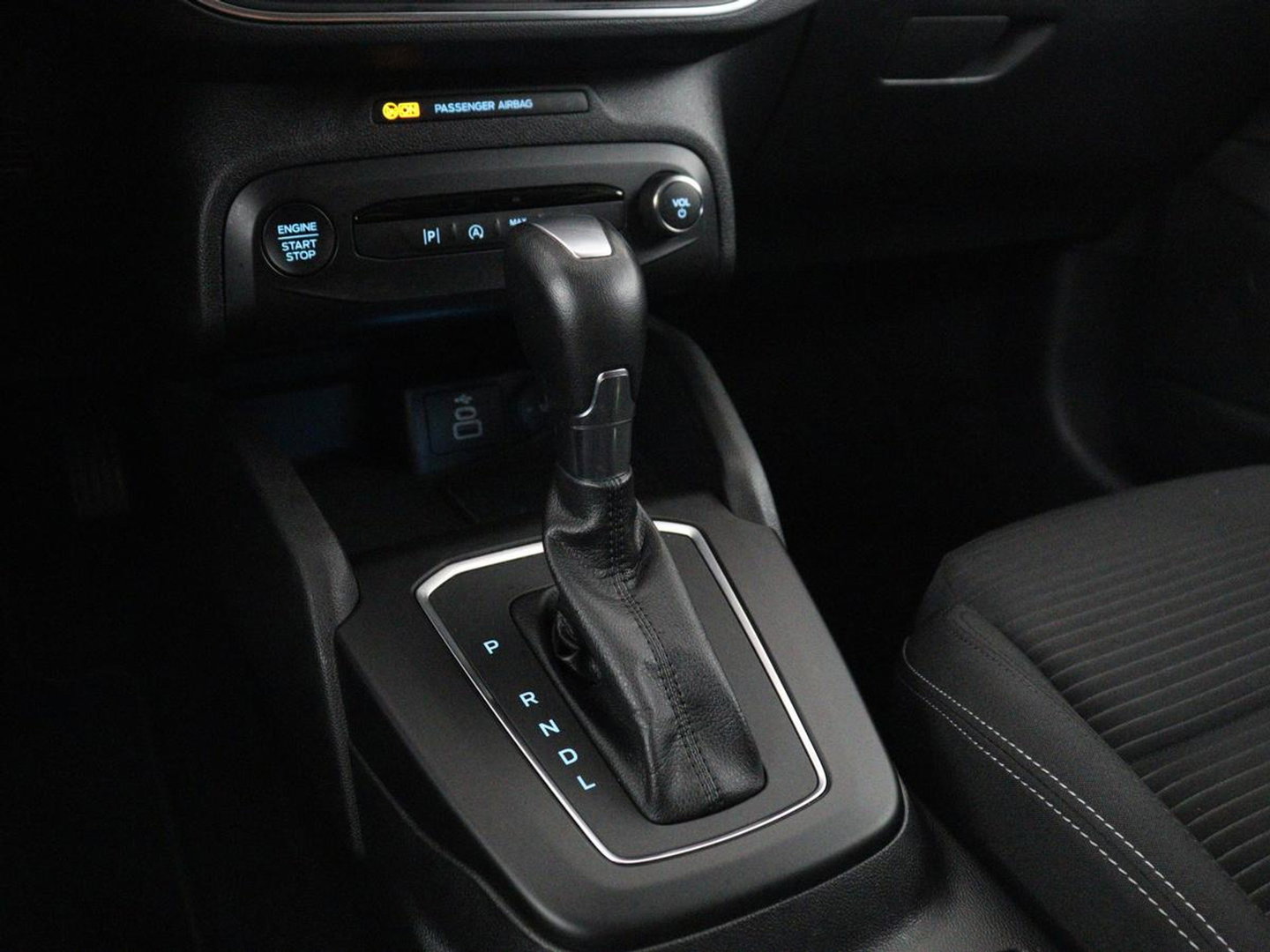 Ford FOCUS Wagon 1.0 EcoBoost Hybrid Titanium Automaat 155 PK | Navi | Clima | Cruise Control | Parkeersensor | Carplay | DAB+