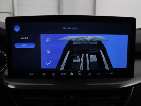 Ford FOCUS Wagon 1.0 EcoBoost Hybrid Titanium Automaat 155 PK | Navi | Clima | Cruise Control | Parkeersensor | Carplay | DAB+