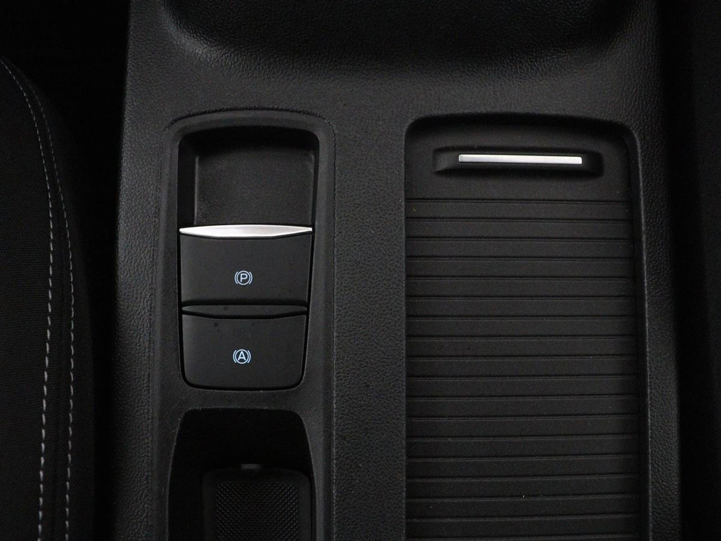 Ford FOCUS Wagon 1.0 EcoBoost Hybrid Titanium Automaat 155 PK | Navi | Clima | Cruise Control | Parkeersensor | Carplay | DAB+