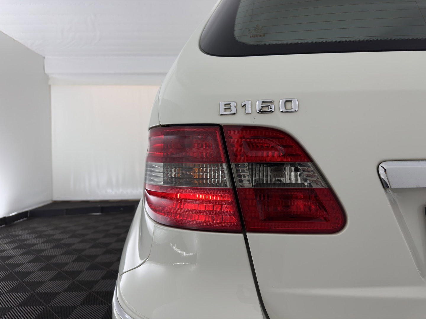 Mercedes-Benz B-Klasse 160 BlueEFFICIENCY Business Class *LEATHER | AIRCO | CRUISE | COMFORTSEATS | 17''ALU*