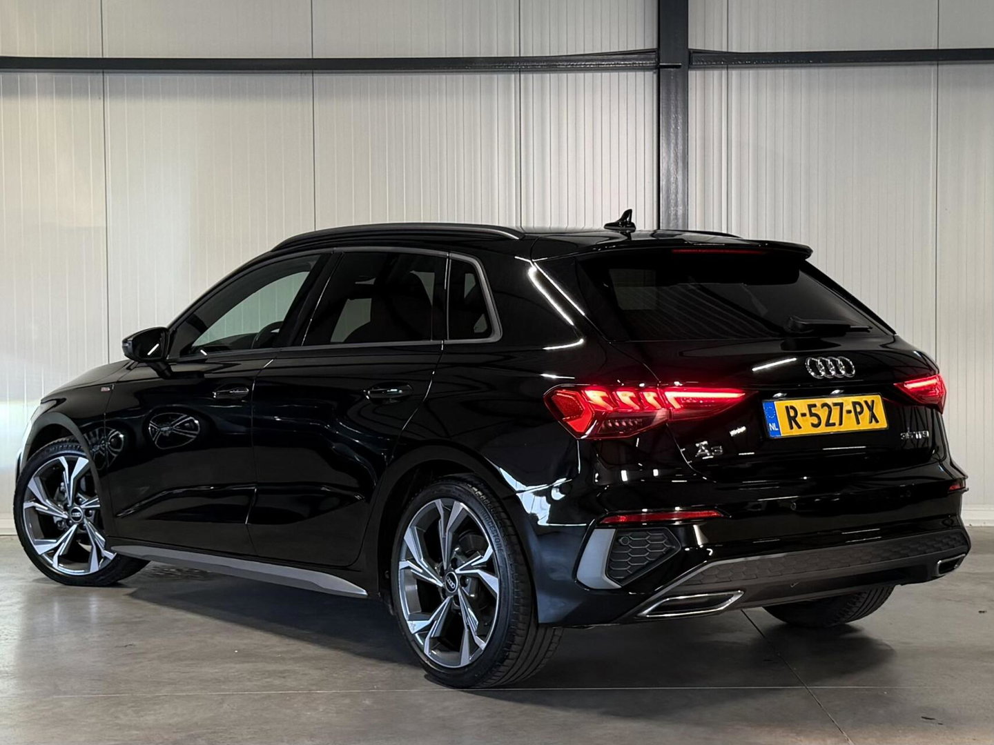 Audi A3 Sportback 35 TFSI 3X S-line Virtual Trekhaak NAP