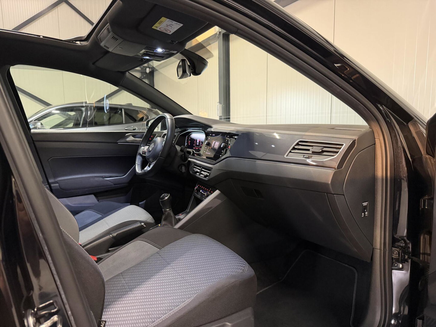 Volkswagen Polo 1.0 TSI R-line Pano Virtual Stoelverwarming