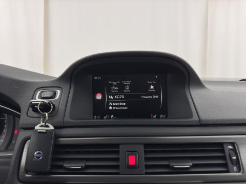 Volvo XC70 2.0 D4 FWD Inscription Edition Aut. *ADAPTIVE-CRUISE | LEATHER | XENON | HEATED-COMFORTSEATS | NAVI-FULLMAP | CAMERA | PRIVACY-GLASS | ECC | PDC | 17''ALU | TOWBAR*