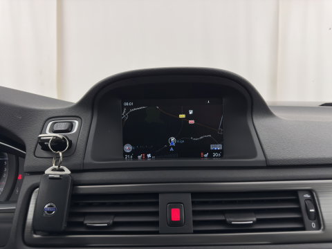 Volvo XC70 2.0 D4 FWD Inscription Edition Aut. *ADAPTIVE-CRUISE | LEATHER | XENON | HEATED-COMFORTSEATS | NAVI-FULLMAP | CAMERA | PRIVACY-GLASS | ECC | PDC | 17''ALU | TOWBAR*