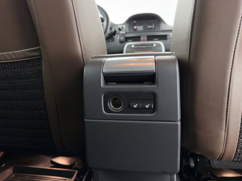 Volvo XC70 2.0 D4 FWD Inscription Edition Aut. *ADAPTIVE-CRUISE | LEATHER | XENON | HEATED-COMFORTSEATS | NAVI-FULLMAP | CAMERA | PRIVACY-GLASS | ECC | PDC | 17''ALU | TOWBAR*