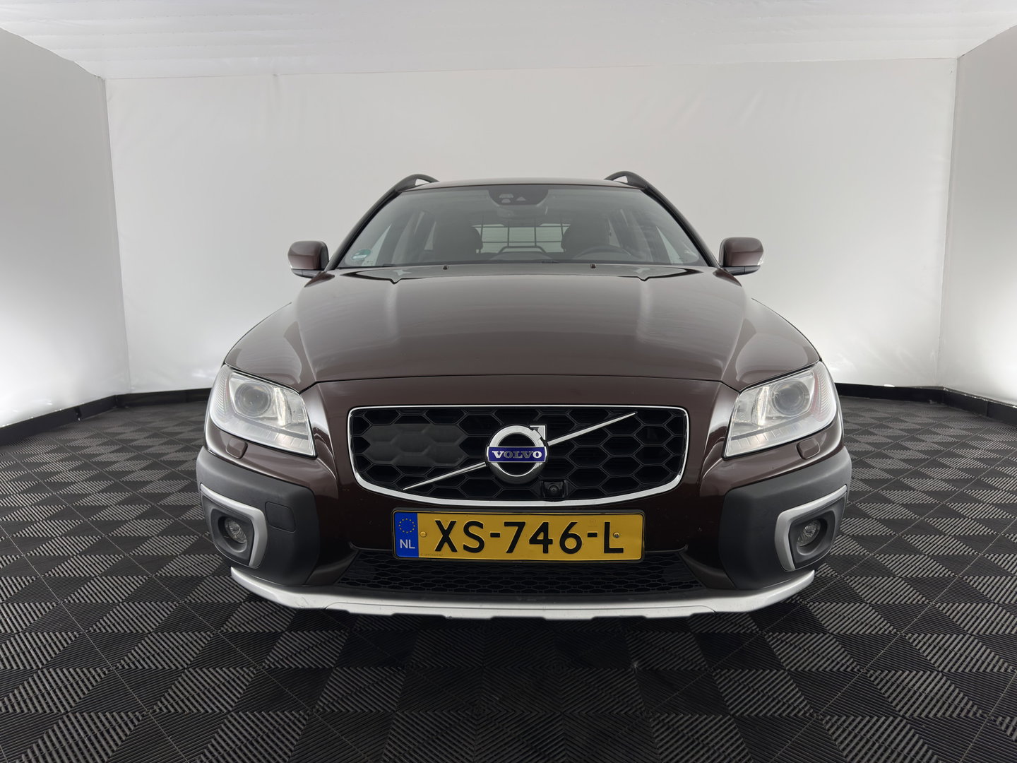 Volvo XC70 2.0 D4 FWD Inscription Edition Aut. *ADAPTIVE-CRUISE | LEATHER | XENON | HEATED-COMFORTSEATS | NAVI-FULLMAP | CAMERA | PRIVACY-GLASS | ECC | PDC | 17''ALU | TOWBAR*