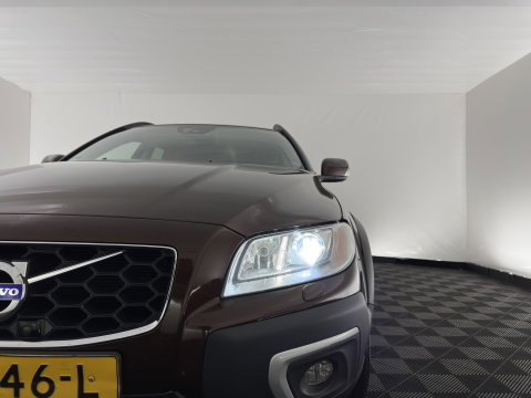 Volvo XC70 2.0 D4 FWD Inscription Edition Aut. *ADAPTIVE-CRUISE | LEATHER | XENON | HEATED-COMFORTSEATS | NAVI-FULLMAP | CAMERA | PRIVACY-GLASS | ECC | PDC | 17''ALU | TOWBAR*