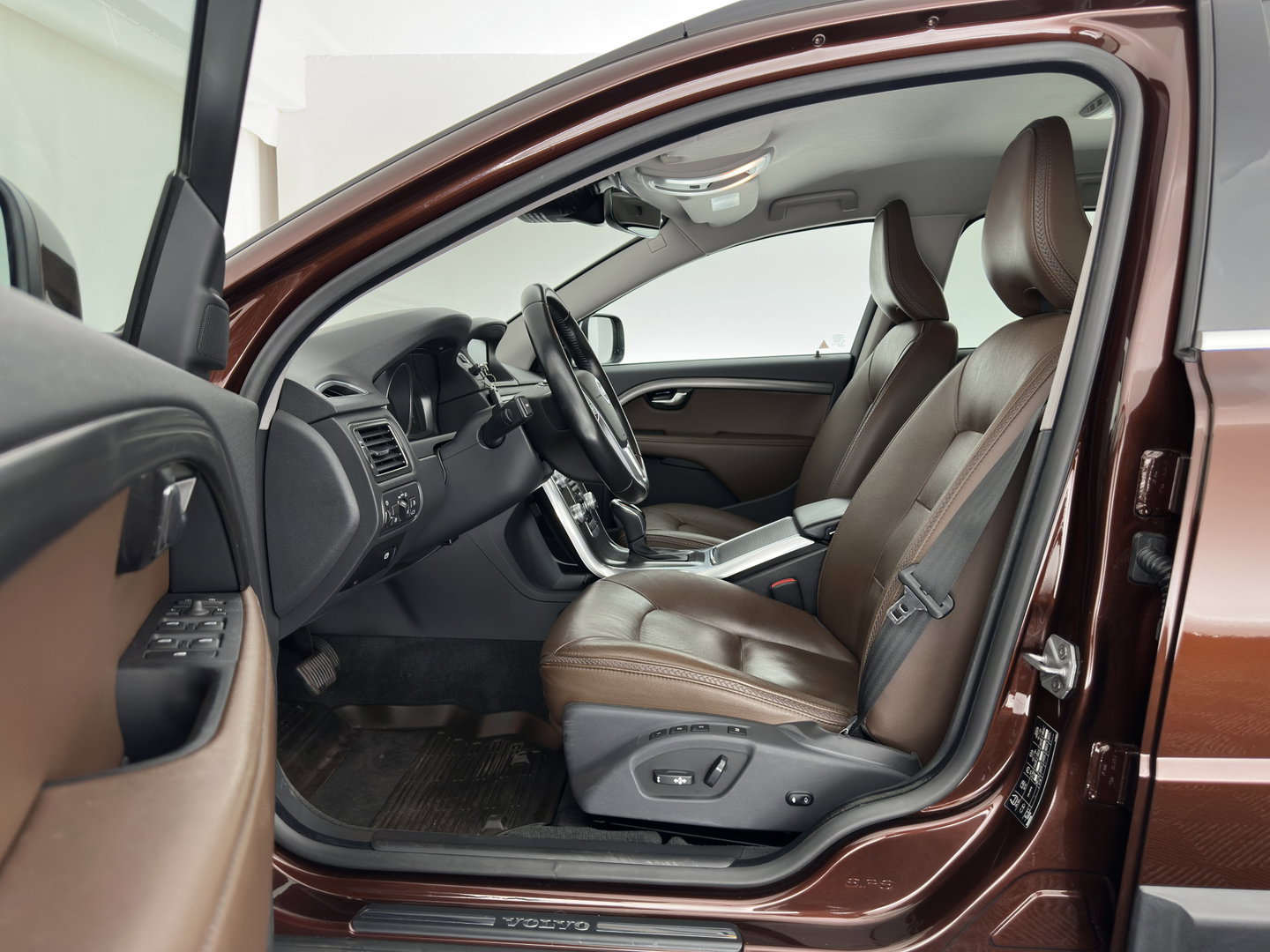 Volvo XC70 2.0 D4 FWD Inscription Edition Aut. *ADAPTIVE-CRUISE | LEATHER | XENON | HEATED-COMFORTSEATS | NAVI-FULLMAP | CAMERA | PRIVACY-GLASS | ECC | PDC | 17''ALU | TOWBAR*