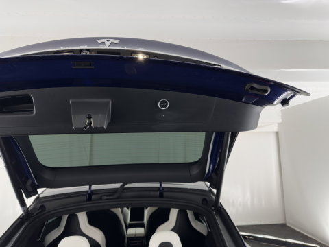 Tesla Model X 90D Base [6-Pers.] Aut. *PANO-WINDOW | AUTO-PILOT | LEATHER-FABRIC | NAVI-FULLMAP | FULL-LED | AIRSUSPENSION | DIGI-COCKPIT | CCS-FASTLOADER | KEYLESS | DAB+ | HEATED-SPORTSEATS | PRIVACY-GLASS | 20"ALU*