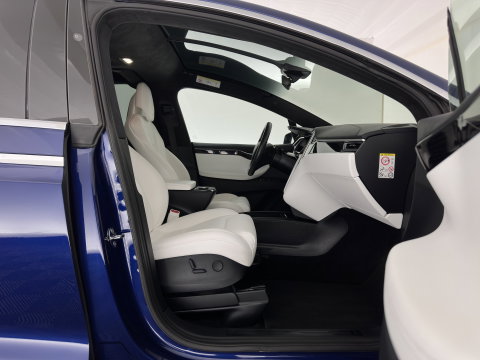 Tesla Model X 90D Base [6-Pers.] Aut. *PANO-WINDOW | AUTO-PILOT | LEATHER-FABRIC | NAVI-FULLMAP | FULL-LED | AIRSUSPENSION | DIGI-COCKPIT | CCS-FASTLOADER | KEYLESS | DAB+ | HEATED-SPORTSEATS | PRIVACY-GLASS | 20"ALU*