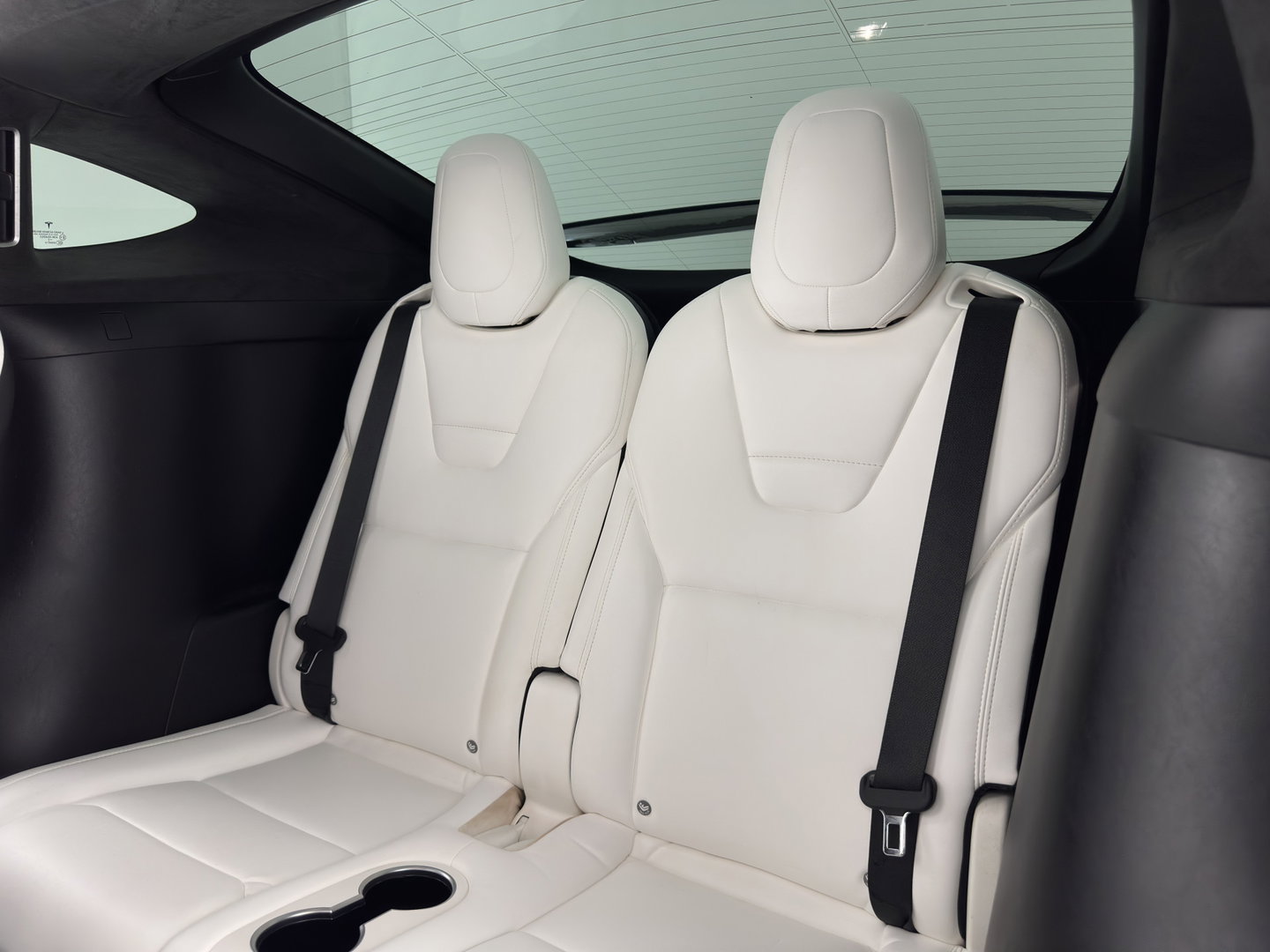 Tesla Model X 90D Base [6-Pers.] Aut. *PANO-WINDOW | AUTO-PILOT | LEATHER-FABRIC | NAVI-FULLMAP | FULL-LED | AIRSUSPENSION | DIGI-COCKPIT | CCS-FASTLOADER | KEYLESS | DAB+ | HEATED-SPORTSEATS | PRIVACY-GLASS | 20"ALU*