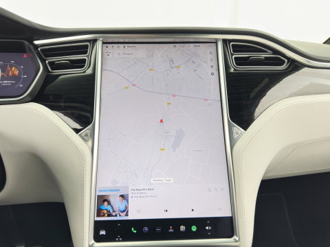 Tesla Model X 90D Base [6-Pers.] Aut. *PANO-WINDOW | AUTO-PILOT | LEATHER-FABRIC | NAVI-FULLMAP | FULL-LED | AIRSUSPENSION | DIGI-COCKPIT | CCS-FASTLOADER | KEYLESS | DAB+ | HEATED-SPORTSEATS | PRIVACY-GLASS | 20"ALU*